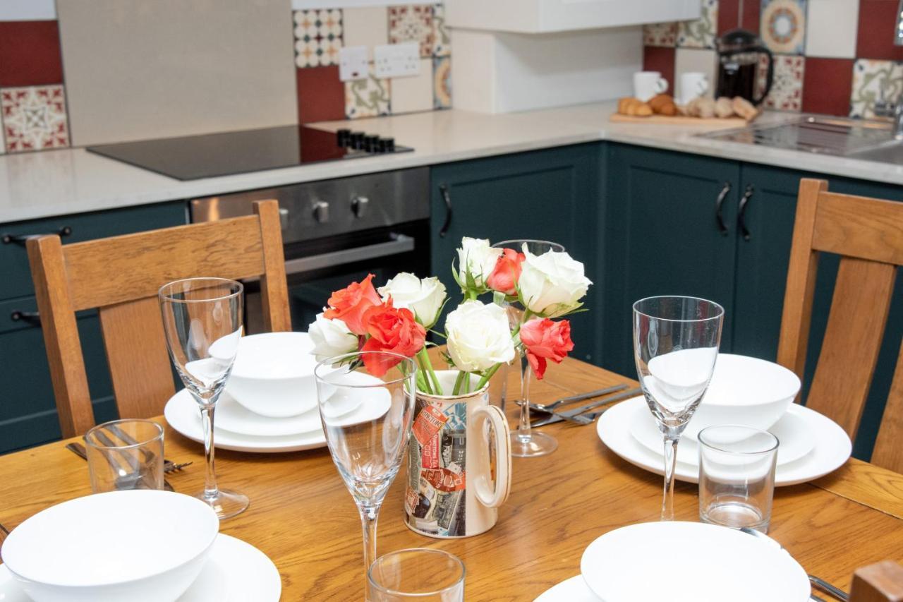 Work And Relax - Fast Wifi, Fireplace & Near Pub Newton Aycliffe Luaran gambar
