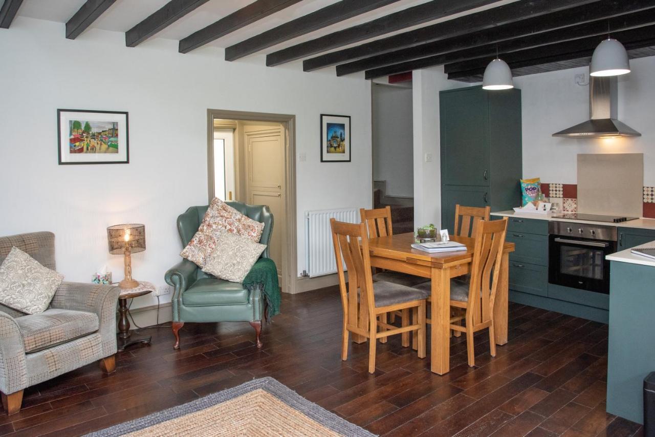 Work And Relax - Fast Wifi, Fireplace & Near Pub Newton Aycliffe Luaran gambar