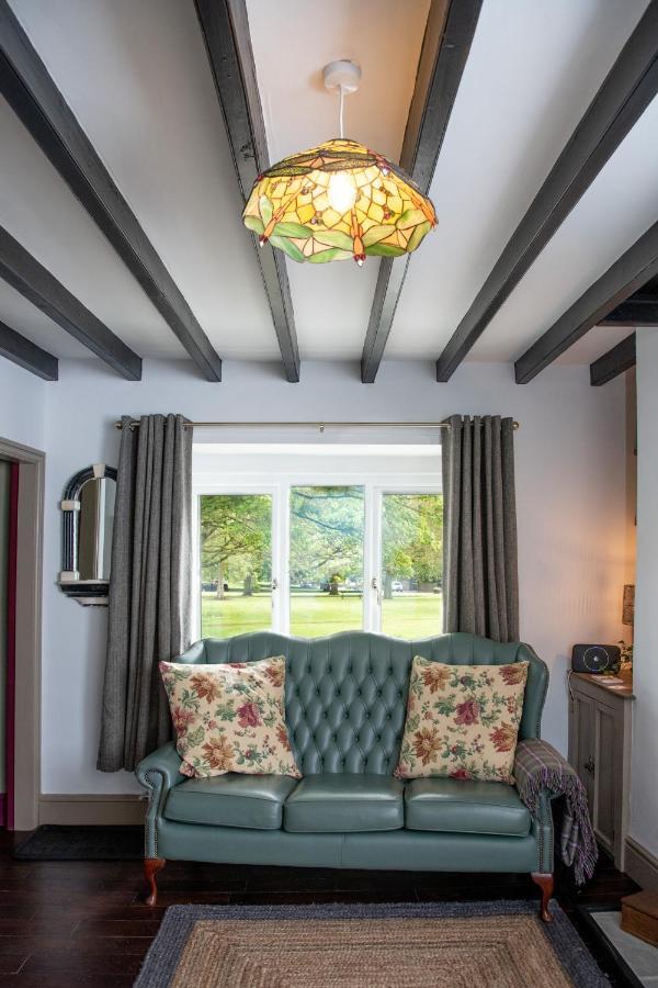 Work And Relax - Fast Wifi, Fireplace & Near Pub Newton Aycliffe Luaran gambar